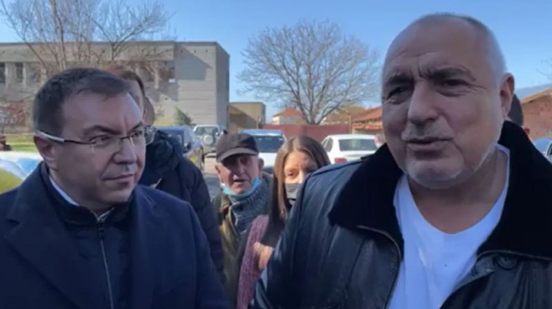 Борисов: Не задължаваме никого да ходи на ресторант