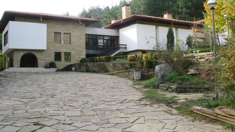 Дарение от 150 експоната ще обогати колекцията на Природонаучния музей в Котел