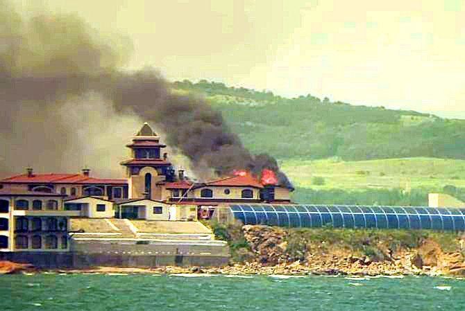 Огънят в сараите на Доган тръгнал от късо съединение в кухнята