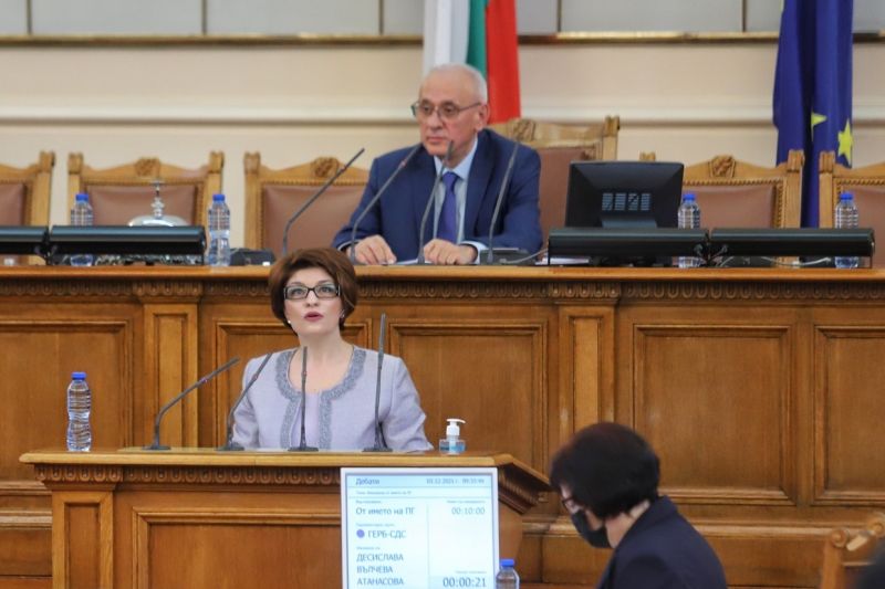 ПЪЛЕН ОБРАТ В ГЕРБ ЗА ЧАСОВЕ: ПАРТИЯТА ПОИСКА ОТМЯНА НА ВСИЧКИ ЗЕЛЕНИ СЕРТИФИКАТИ