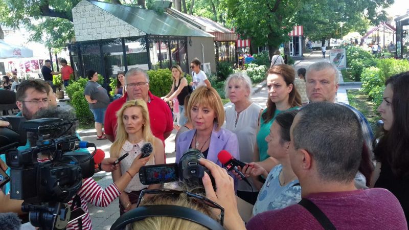 Мая Манолова: Борисов се готви да удължи мандата на парламента с два месеца