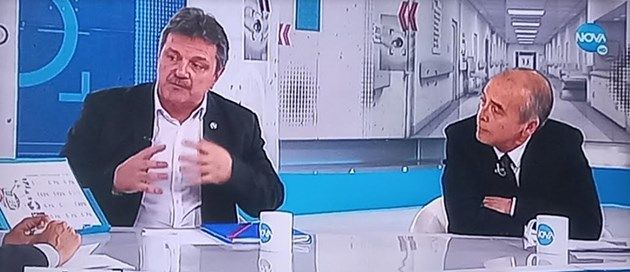 Александър Симидчиев и Атанас Мангъров в студиото на предаването 'На фокус' на Нова тв. КАДЪР: НОВА ТВ