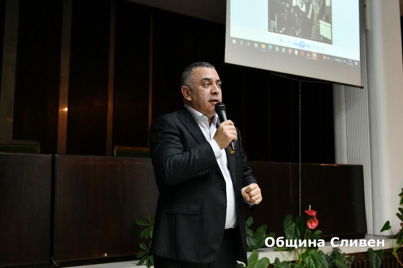 Стефан Радев: Общината ще подкрепи идеята за изграждане на паметник на Радой Ралин - логистично и финансово