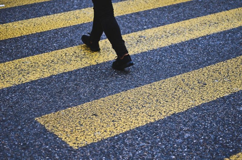 crosswalk-5104595_960_720.jpg