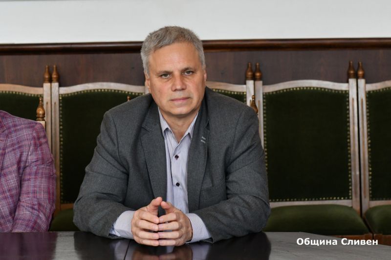 Д-р Васислав Петров