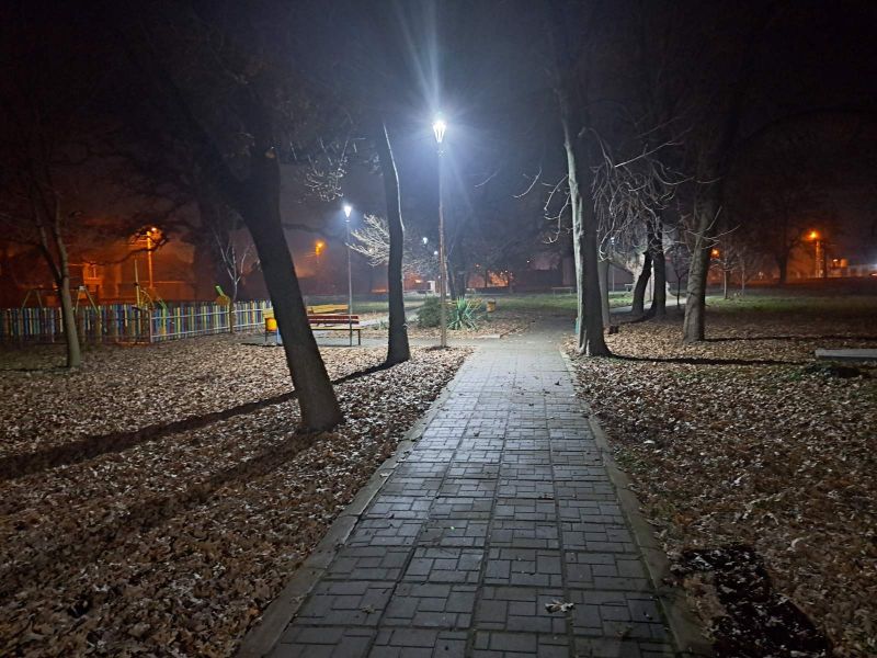 Паркът с вековните дъбове в Самуилово вече е осветен