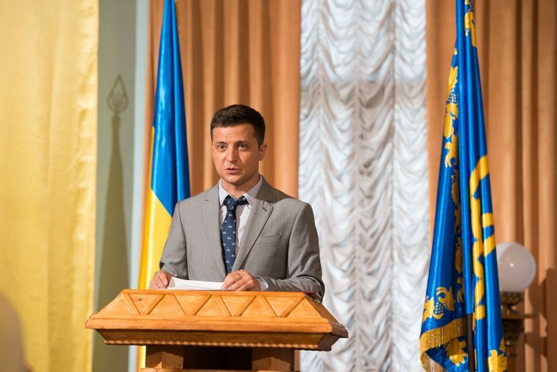  NOVA ще излъчи сериала 'Слуга на народа', който направи Зеленски президент