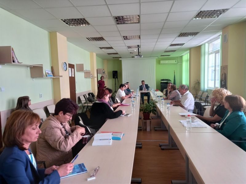 Проведе се заседание на Областния координационен център по Механизма за обхват на децата и учениците в образователната система