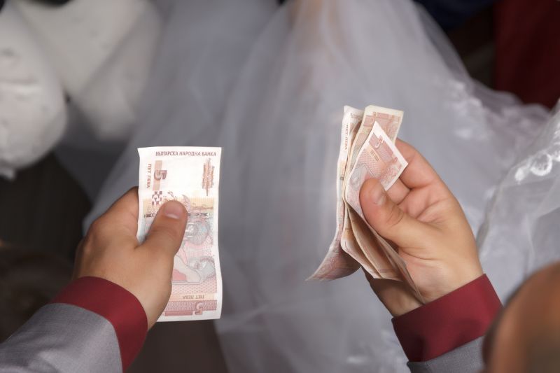 Как ще се вдигнат социалните помощи от догодина
