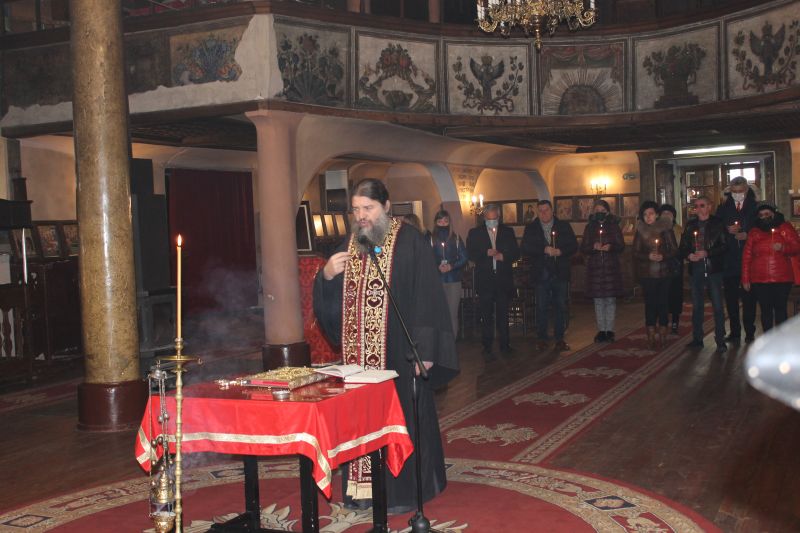 Молебен за мир бе отслужен в Сливен