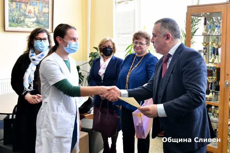 Стефан Радев: Традициите са богатство, но е важен и погледът към бъдещето, развитието и растежа