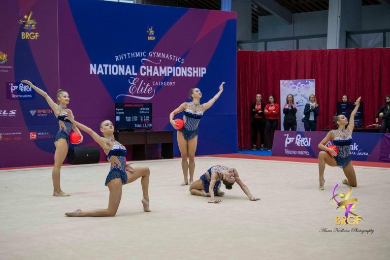 Контузия спира ансамбъла от участие на световното в Япония