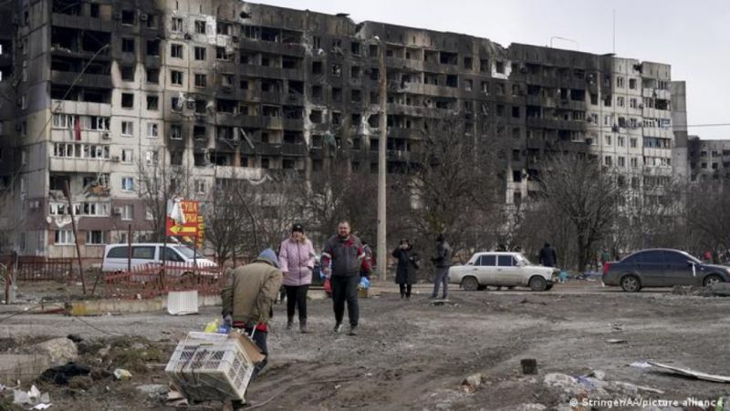 Жители на Мариупол: Украйна разруши града ни, а казва на света, че Русия го прави (видео)