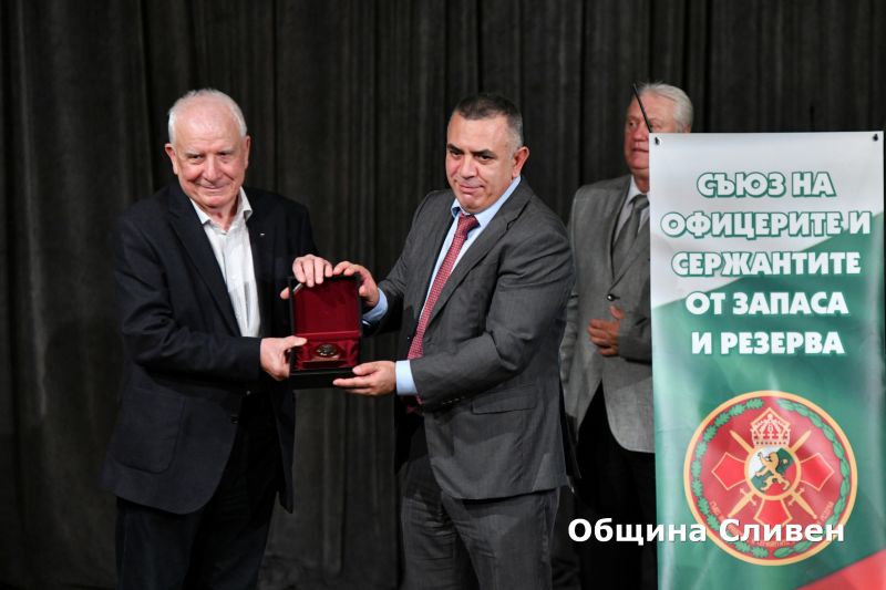 Стефан Радев: Силно  се надявам славата и величието на българската армия да се върне отново