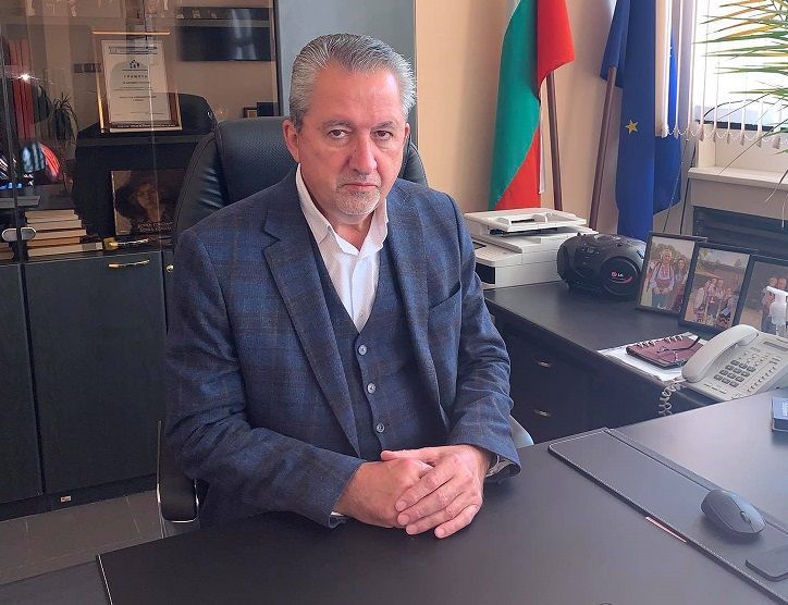Чавдар Божурски