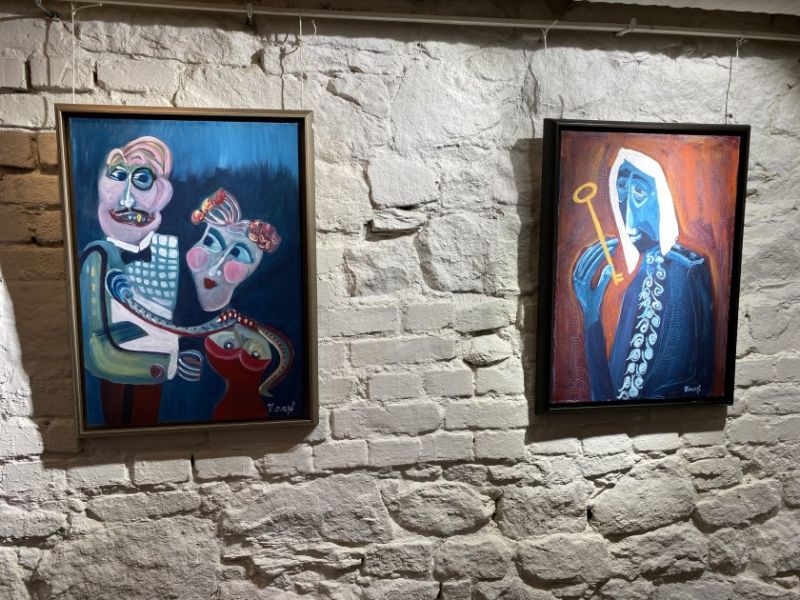 Зуека откри първа изложба в Пловдив, Рачков купи триптиха му
