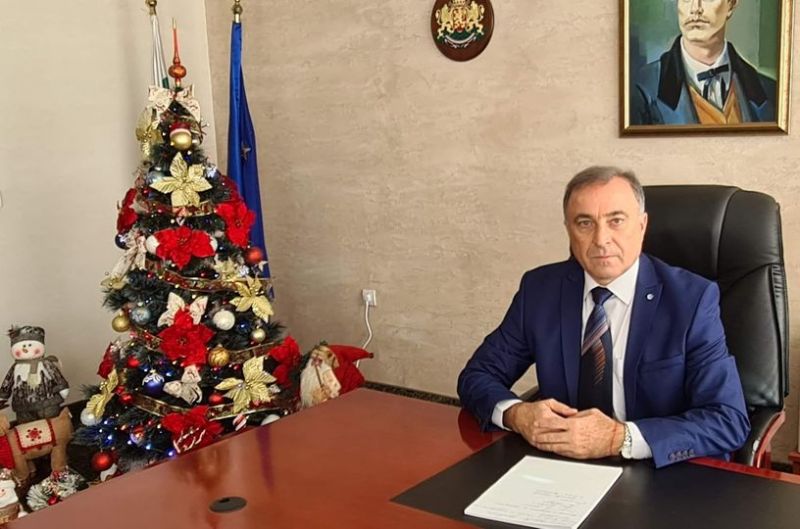 Николай Грозев