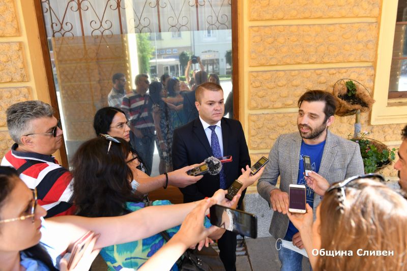 ЕВН ще работи на етапи, за да се избегне голямо забавяне на ремонта по бул. „Хаджи Димитър“