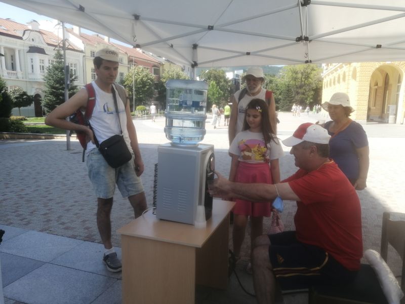 Пункт за вода разкри Общината до Стария бряст
