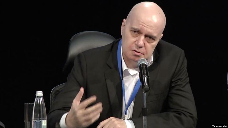 Слави: Кирил Петков ми прати SMS във вечерта на ареста на Бойко Борисов. Хвали се