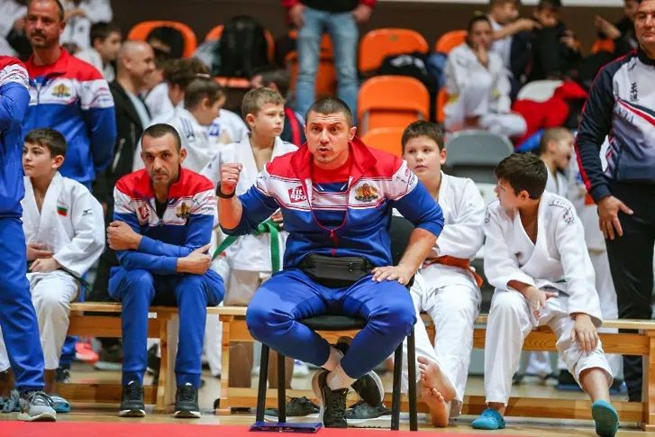 Два сливенски клуба спечелиха отборните титли на Държавното първенство по джудо
