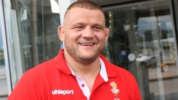 Синът на Симеон Щерев се бори за живота си
