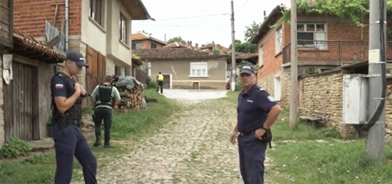 Спецакция и в Сливенско за търговия с вот: Претърсват заложни къщи и офиси за бързи кредити