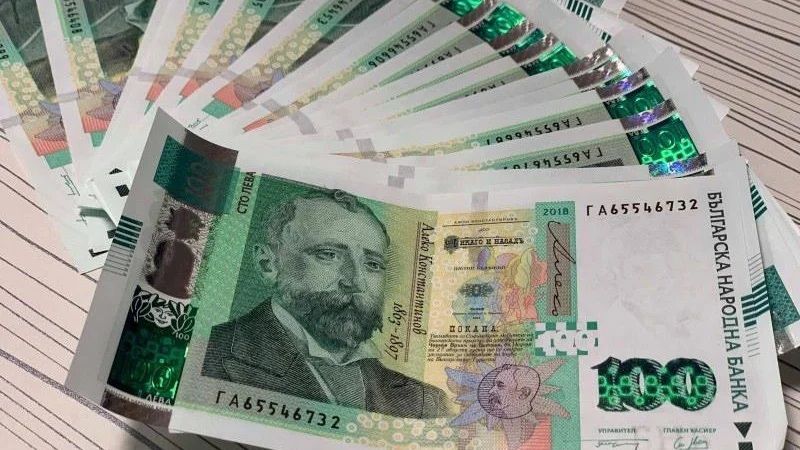 Шефове в „Напоителни системи“ си раздавали по 20 бона бонуси