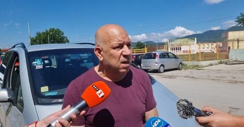 Жители на сливенския квартал 'Надежда' искат споразумение с местните власти, за да празнуват семейните си тържества