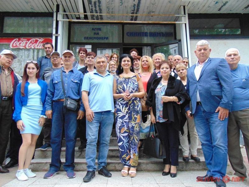 БСП-Сливен представи част от предизборната си платформа в кв.Сини камъни