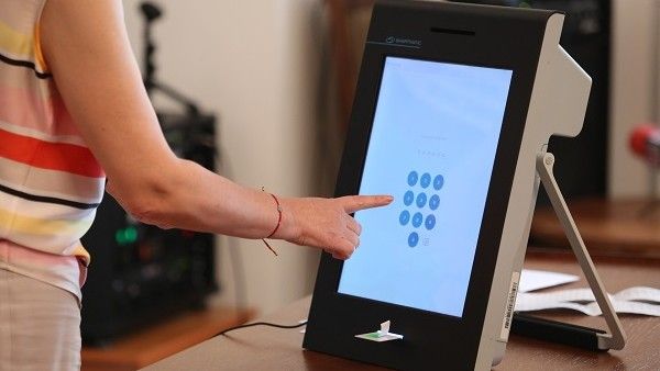 Гласуването в област Сливен е възстановено след прекъсване от близо час