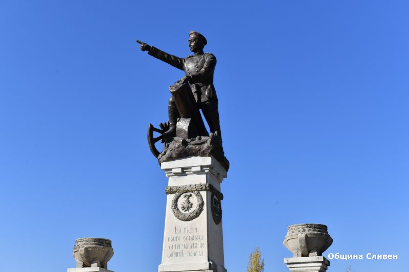 Приключи първият етап от реставрацията на Паметника на Шести артилерийски полк в Сливен