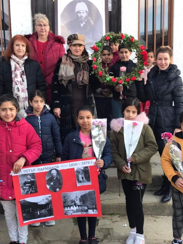 ОУ „Кап. Петър Пармаков“ в с. Градец отбелязва своя Патронен празник