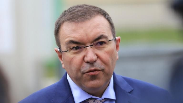 Пълен контрол над пандемията до месец и половина очаква здравният министър