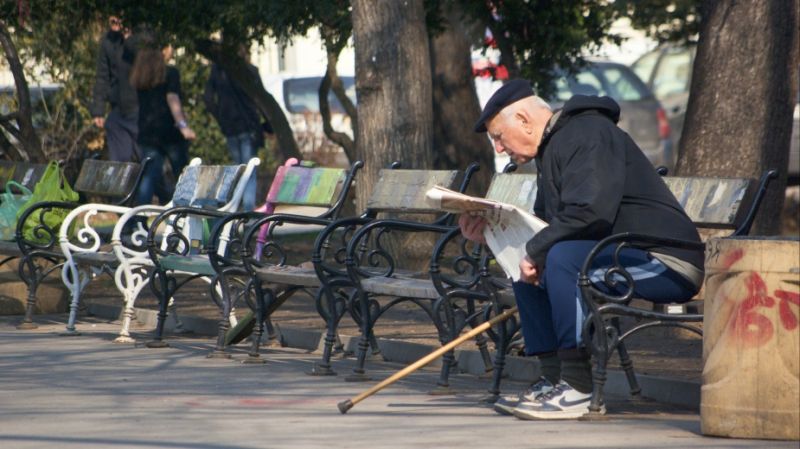 Правителството предвижда увеличение на социалната пенсия с 9 лв. от 1 юли