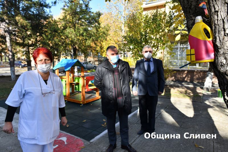 Детска ясла № 6 в Сливен вече има нови площадки за игри