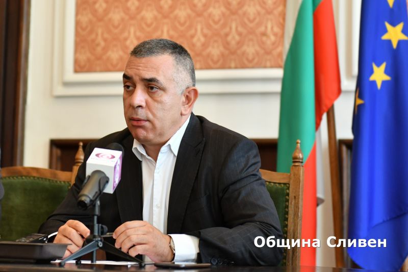 Стефан Радев