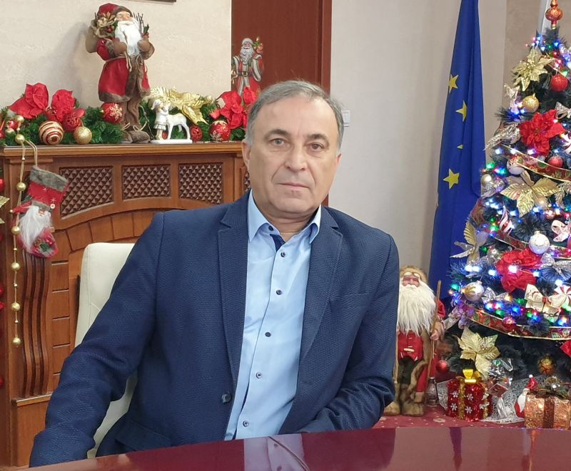 Николай Грозев