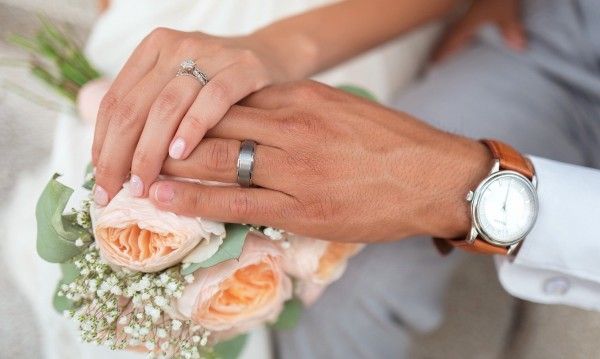 Пет двойки сключват брак днес в Сливен