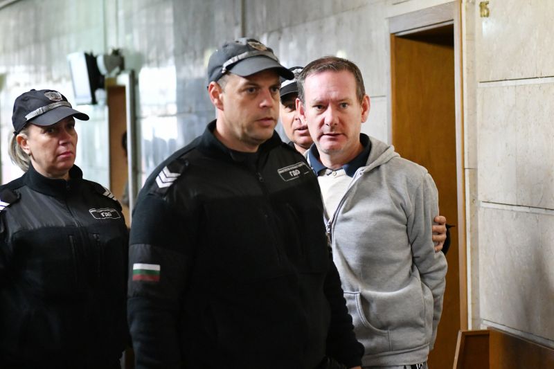 Окръжният съд освободи от наказателна отговорност и наложи глоба на британския пастор от Сливен за извършени финансови измами   