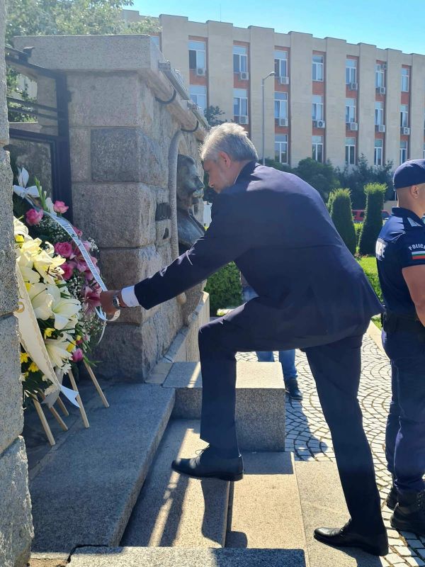 Областният управител Веселин Вълчев бе част от честването на професионалния празник на МВР