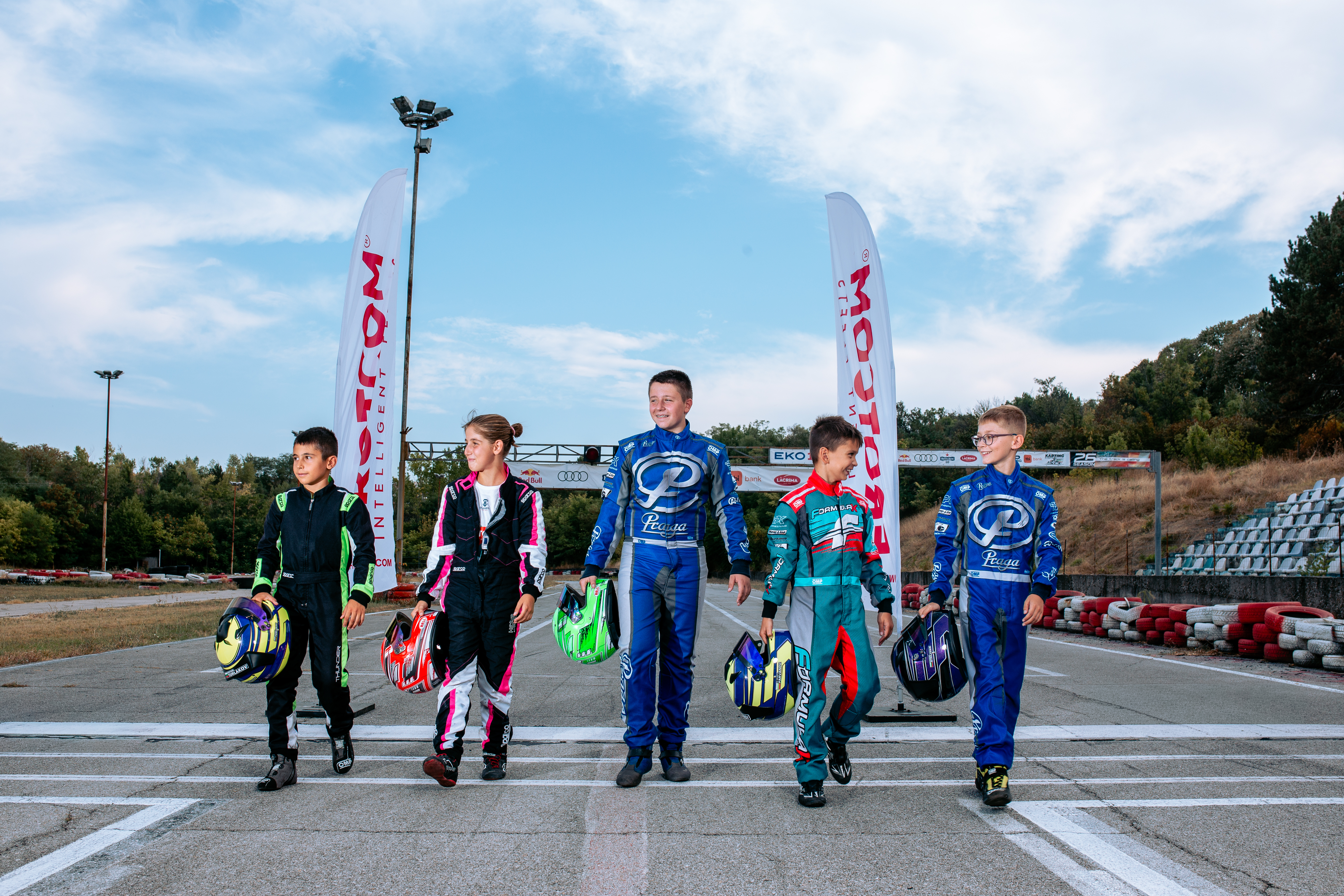 Racebg-12.jpg