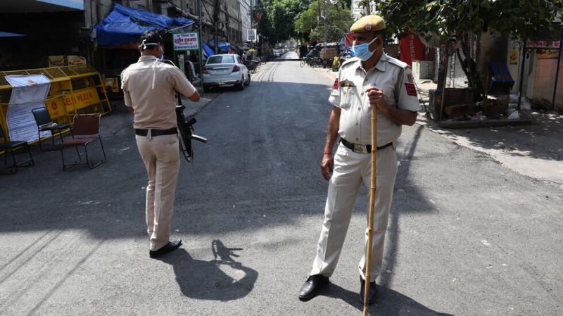 Българка в Индия: Наказват с пръчки тези, които не спазват ограниченията по време на пандемия