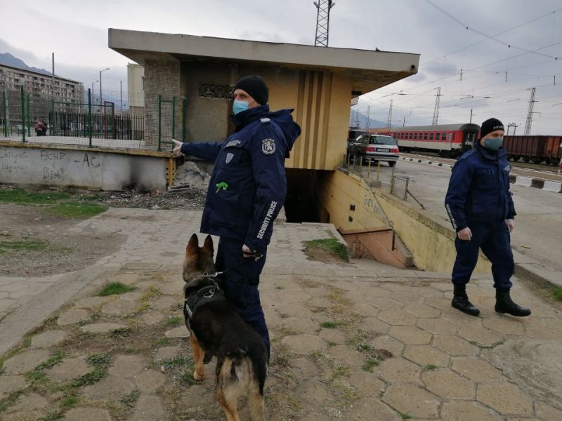 РУ-Сливен извършва засилени проверки за нарушения на противоепидемичните мерки и спазване на карантина 