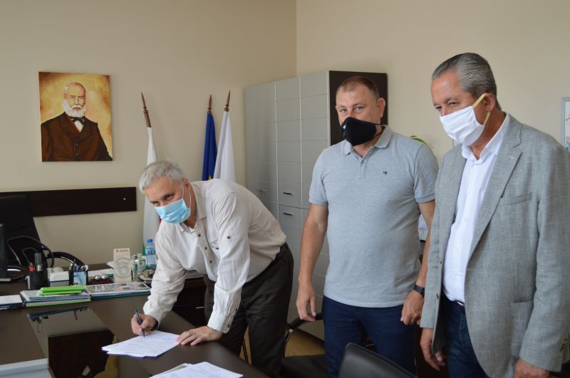 БАСЗЗ направи дарение за МБАЛ „Д-р Иван Селимински“