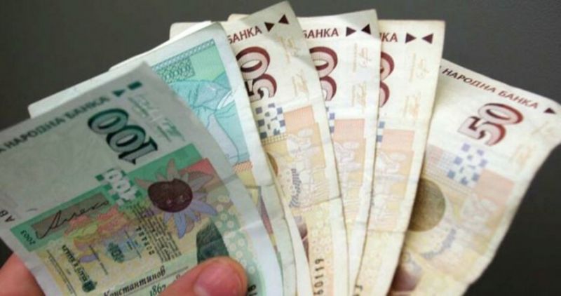Увеличават помощите за отопление с 30 лева