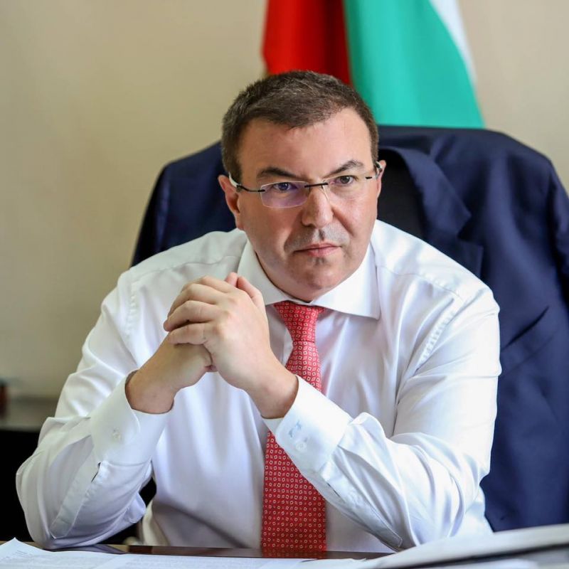 Министър Ангелов