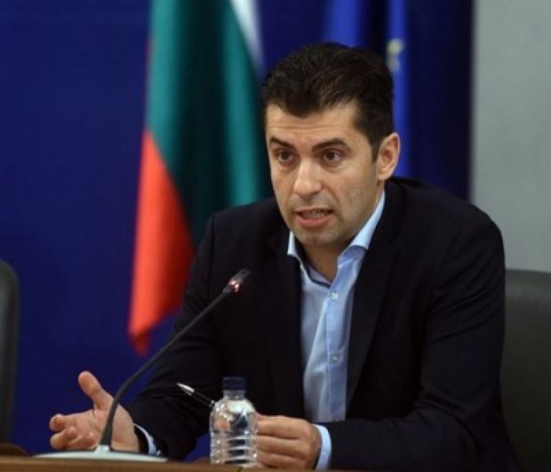 Петков обяви кога отпадат зелените сертификати у нас
