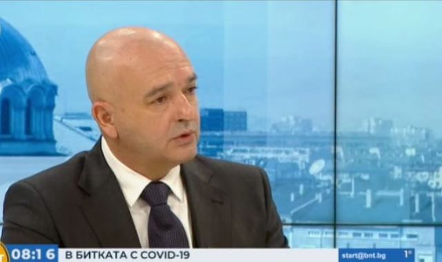 Ген.Мутафчийски:Училищата са основен източник на заразата