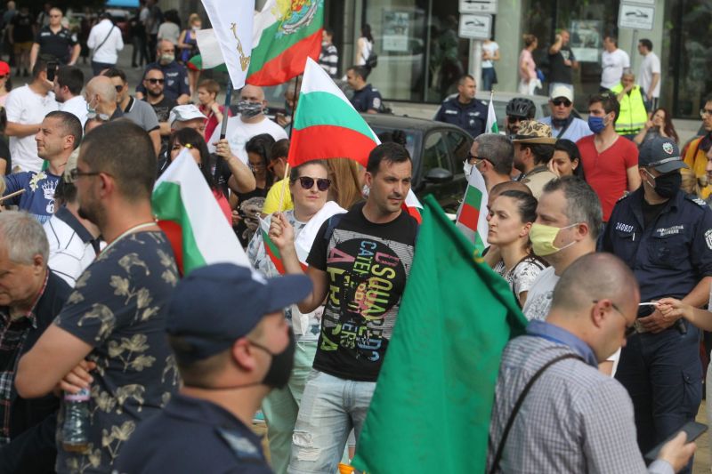 Протестиращи се опитаха да блокират паралмента